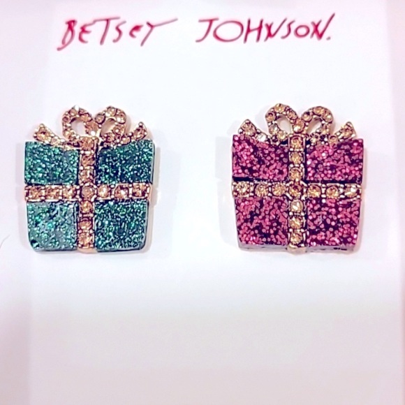 New Betsey Johnson Christmas Present Mismatched Stud Earrings - Picture 6 of 12